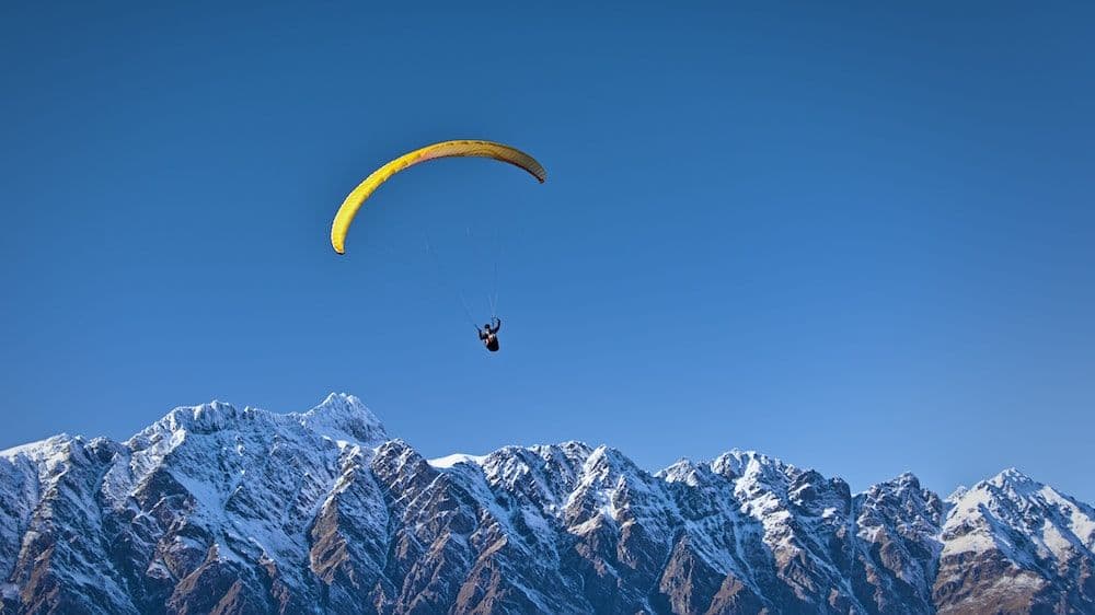 7 Macam Olahraga Udara yang Patut Dicoba Sekali Seumur Hidup